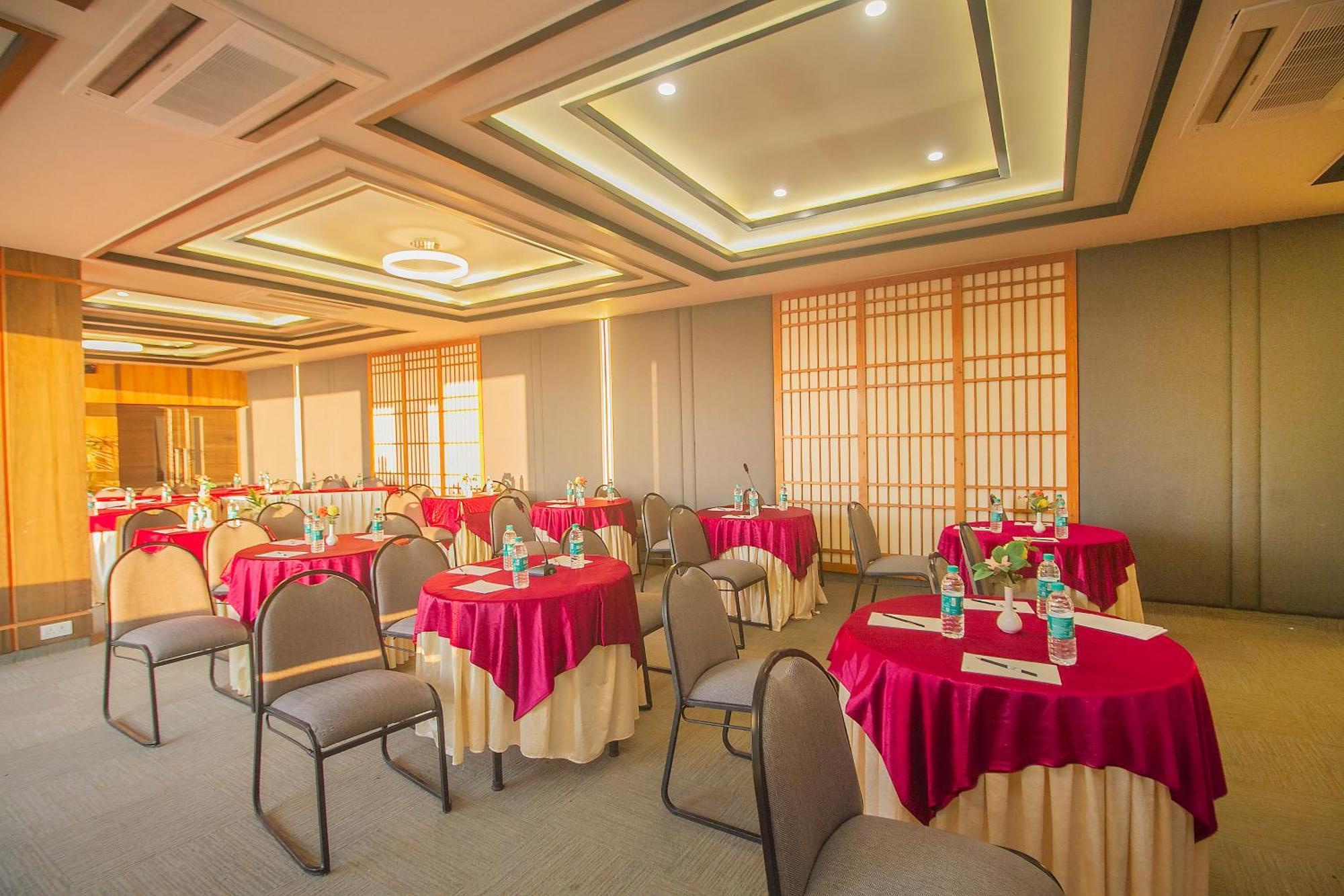 Amritara Surya, Mcleodganj, Dharamshala Otel Dış mekan fotoğraf