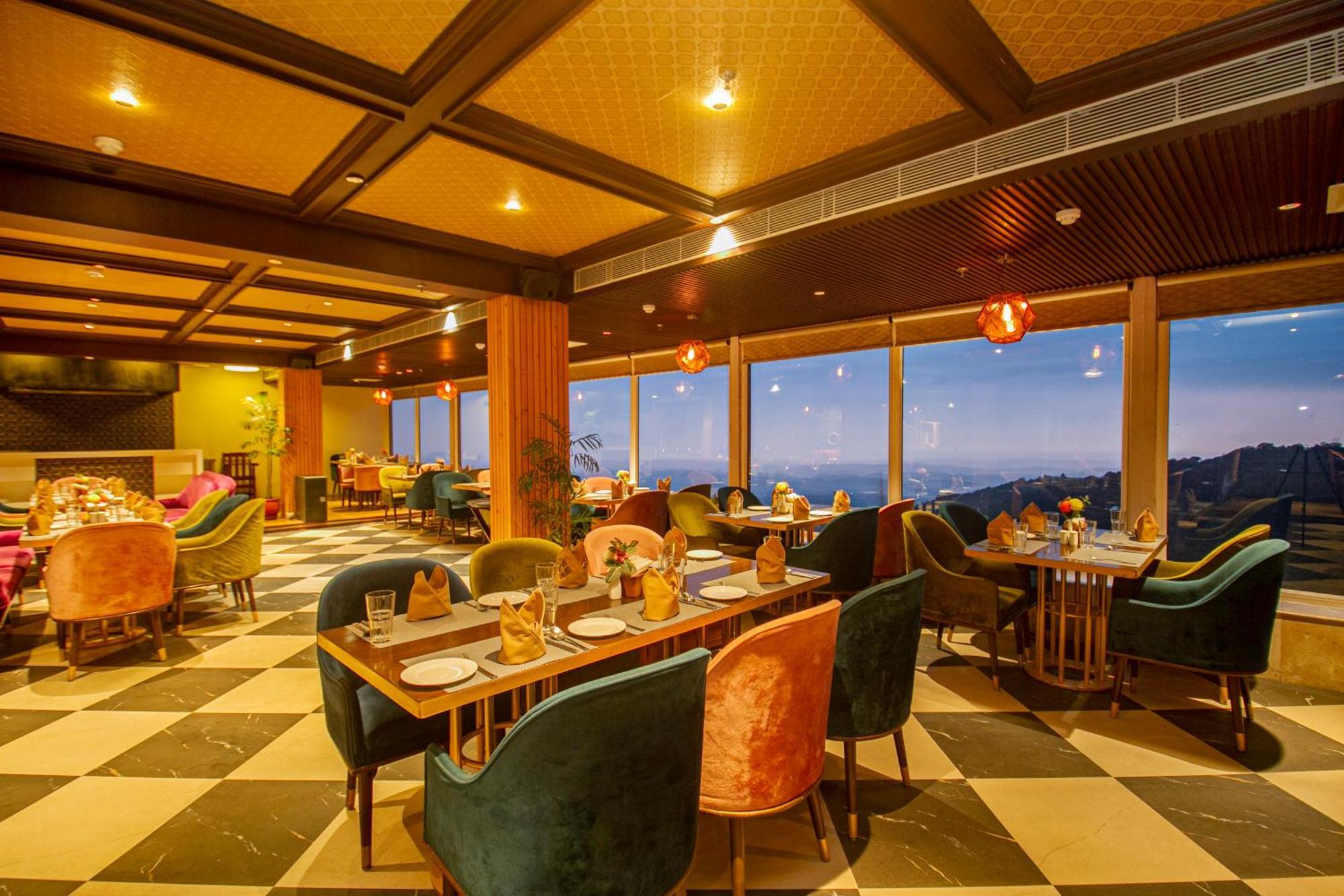 Amritara Surya, Mcleodganj, Dharamshala Otel Dış mekan fotoğraf