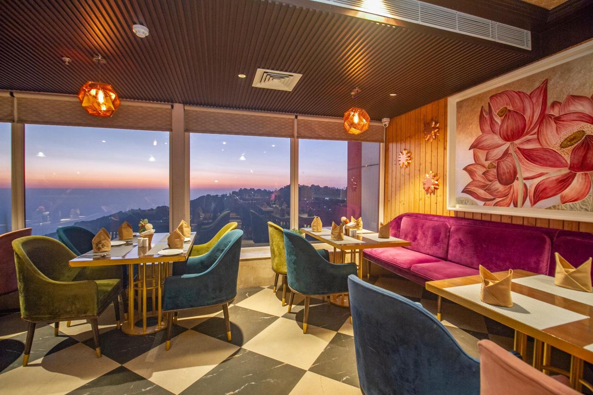 Amritara Surya, Mcleodganj, Dharamshala Otel Dış mekan fotoğraf