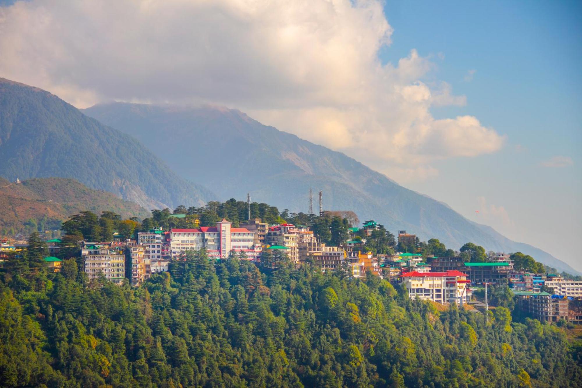 Amritara Surya, Mcleodganj, Dharamshala Otel Dış mekan fotoğraf
