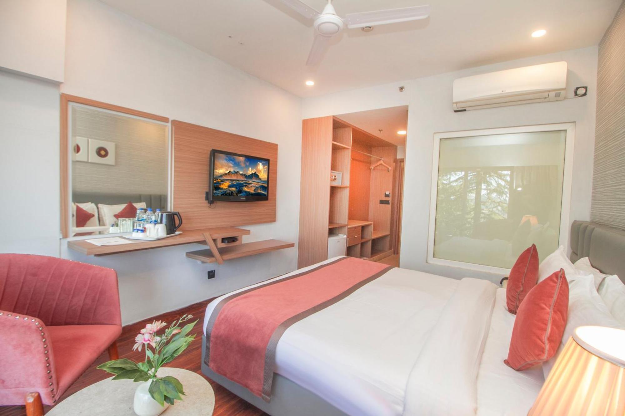 Amritara Surya, Mcleodganj, Dharamshala Otel Dış mekan fotoğraf